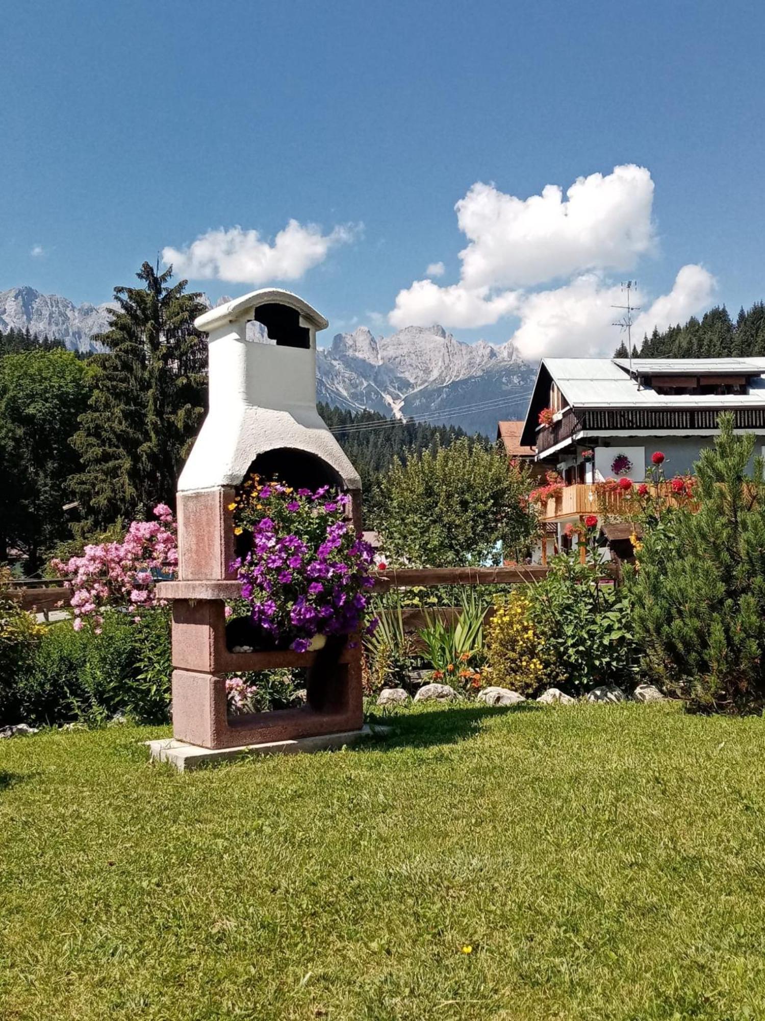 Ferienwohnung Casasabry San Nicolo di Comelico Exterior foto